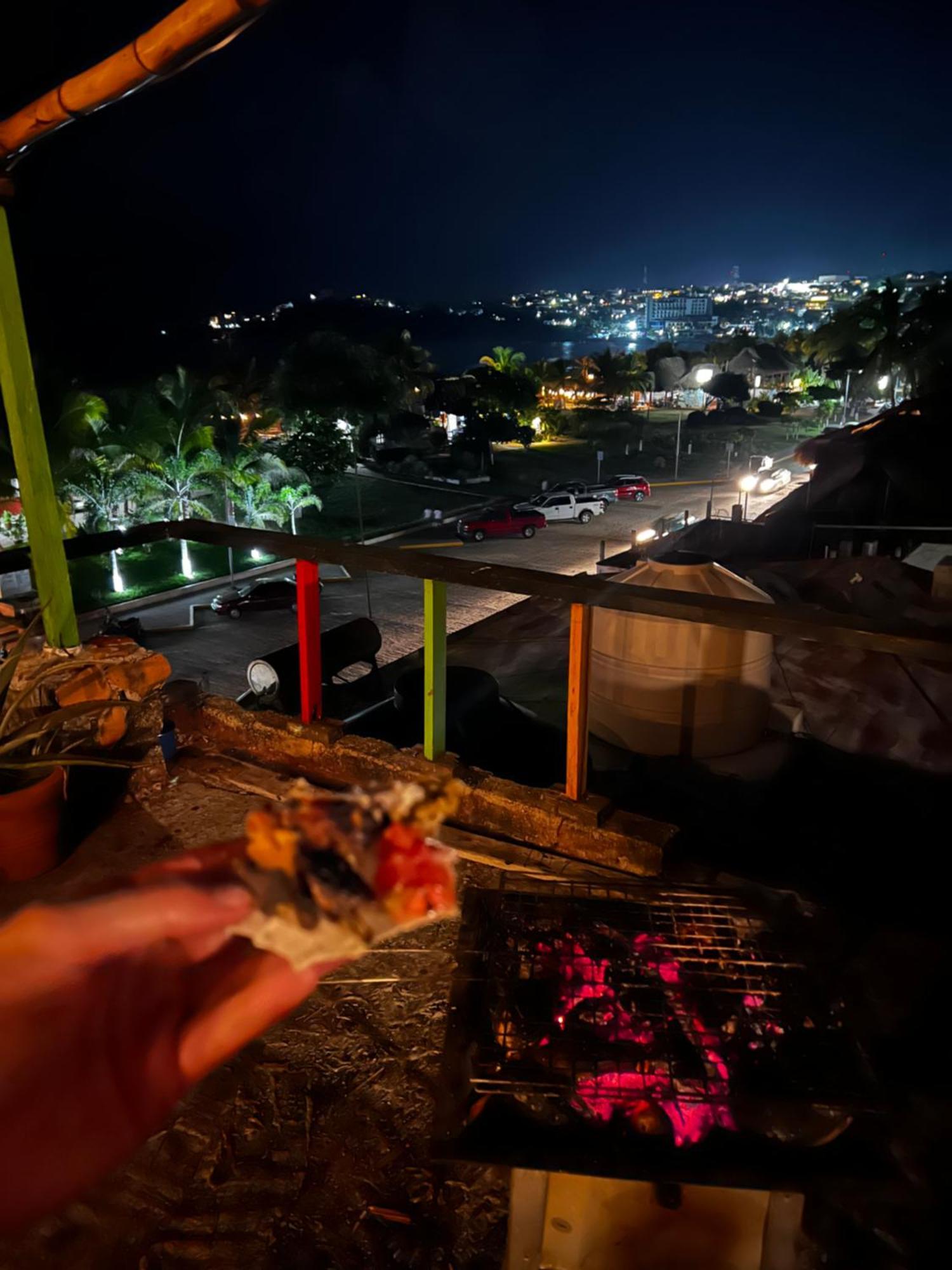 Pipeline Hostel Puerto Escondido  Exterior photo